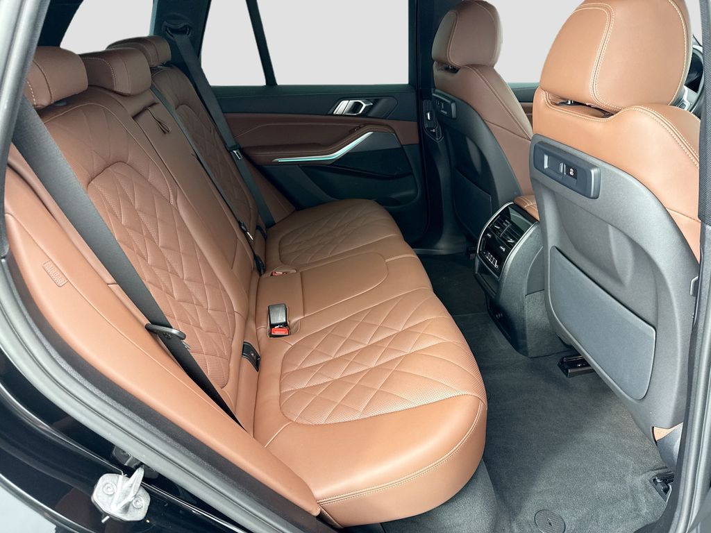 Thumbnail: 2023 BMW X5 - 21