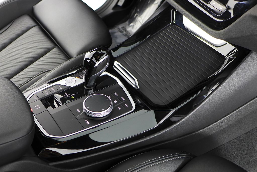 Thumbnail: 2023 BMW X3 - 15