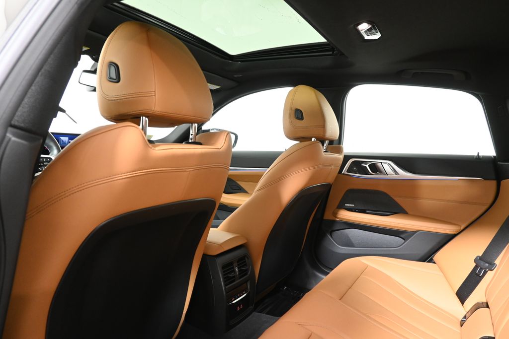 Thumbnail: 2025 BMW i4 - 32