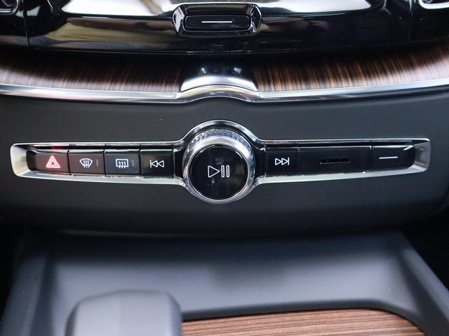 used 2024 Volvo XC60 Recharge Plug-In Hybrid car, priced at $52,997