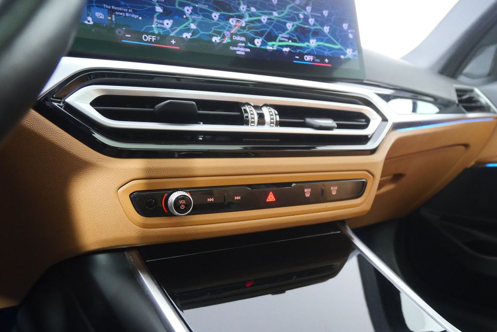 Thumbnail: 2023 BMW 3 Series - 23