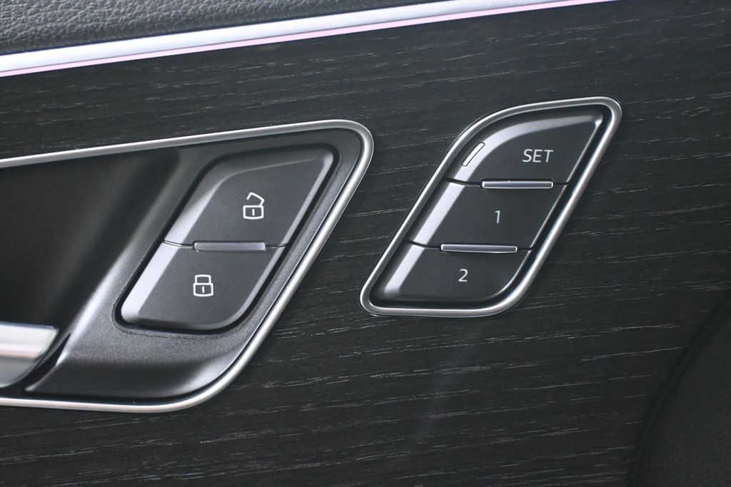 Thumbnail: 2026 Audi Q7 - 27