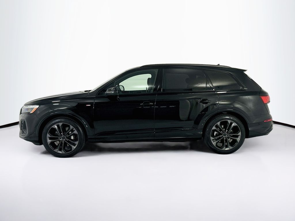 Thumbnail: 2026 Audi Q7 - 8