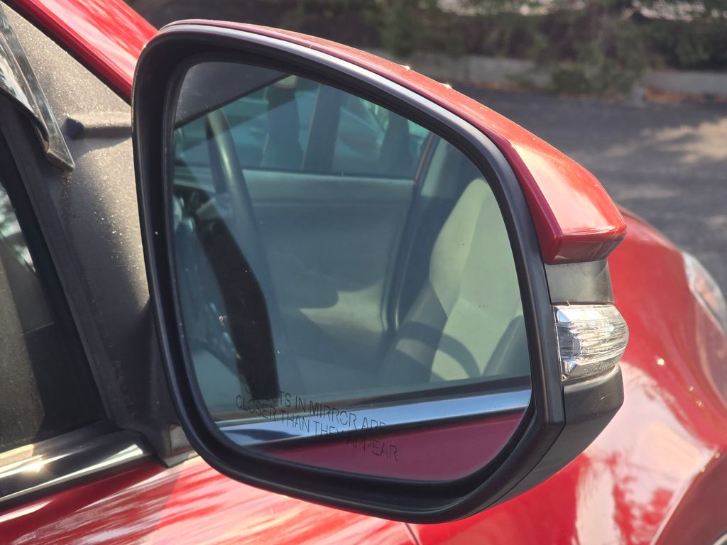 Used 2013 Red Toyota XLE image 17