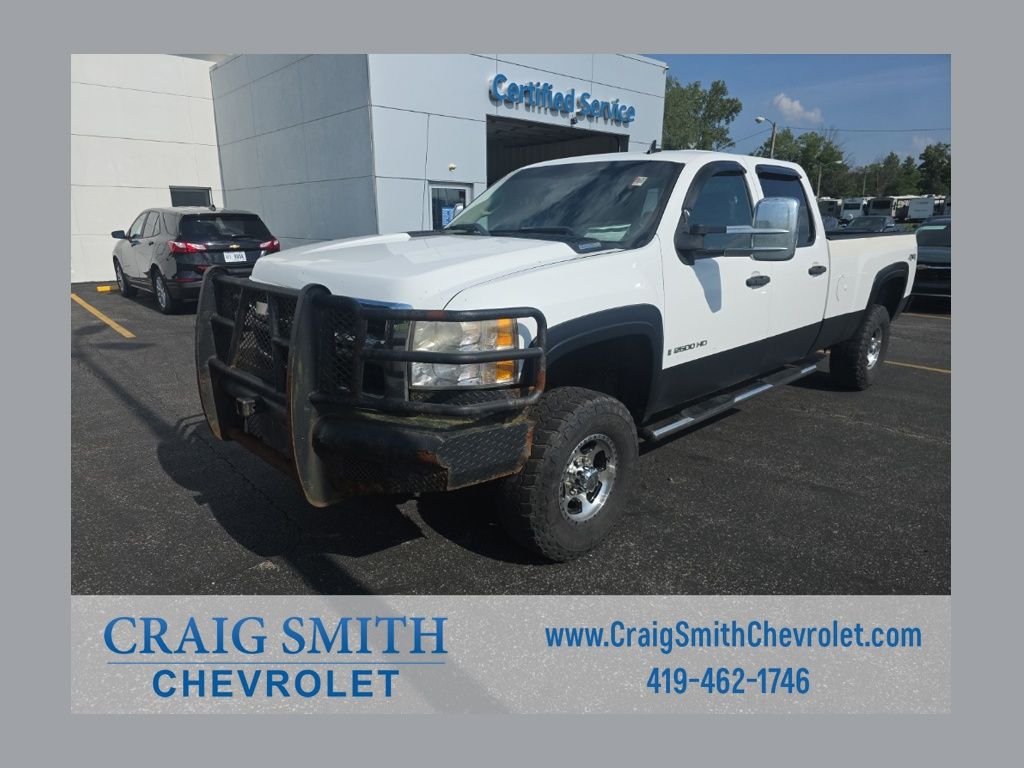 Summit White 2008 Chevrolet Silverado 2500HD Pickup Truck Four-Wheel Drive 6-Speed Automatic