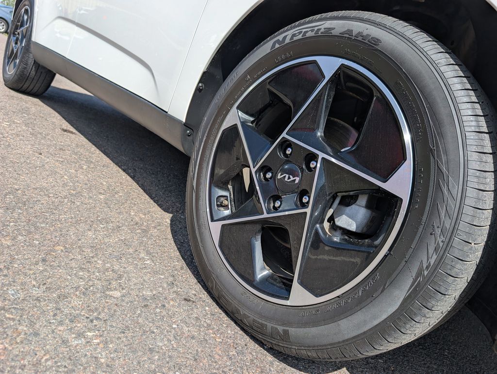 2023 Kia Soul EX photo 7