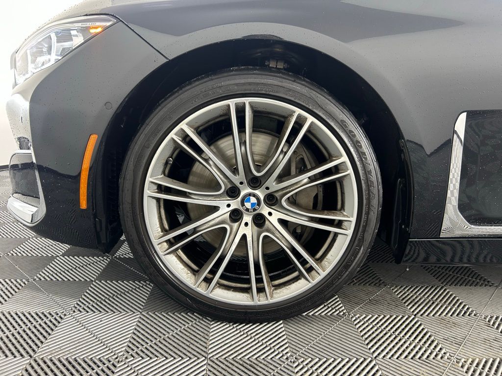 Thumbnail: 2022 BMW 7 Series - 9