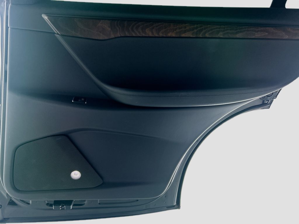 Thumbnail: 2018 Tesla Model X - 26