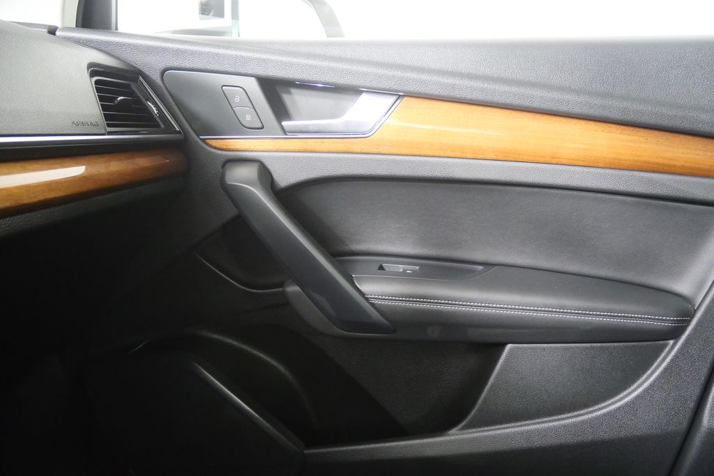 Thumbnail: 2022 Audi Q5 - 29