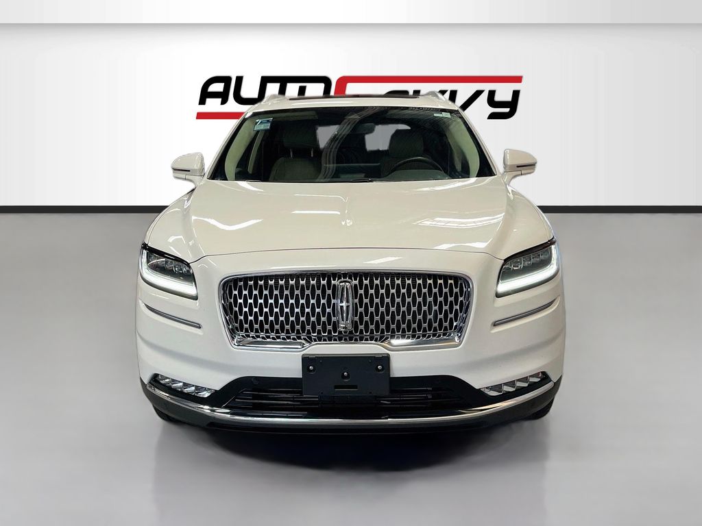 Used 2023 White Metallic Lincoln Reserve image 2