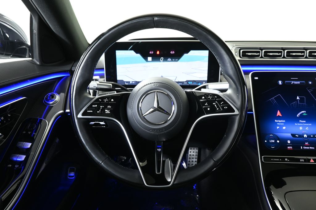 Thumbnail: 2022 Mercedes-Benz S-Class - 16