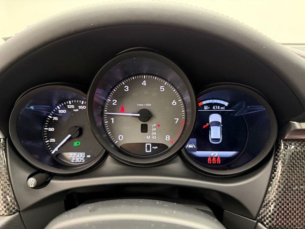 Thumbnail: 2023 Porsche Macan - 10