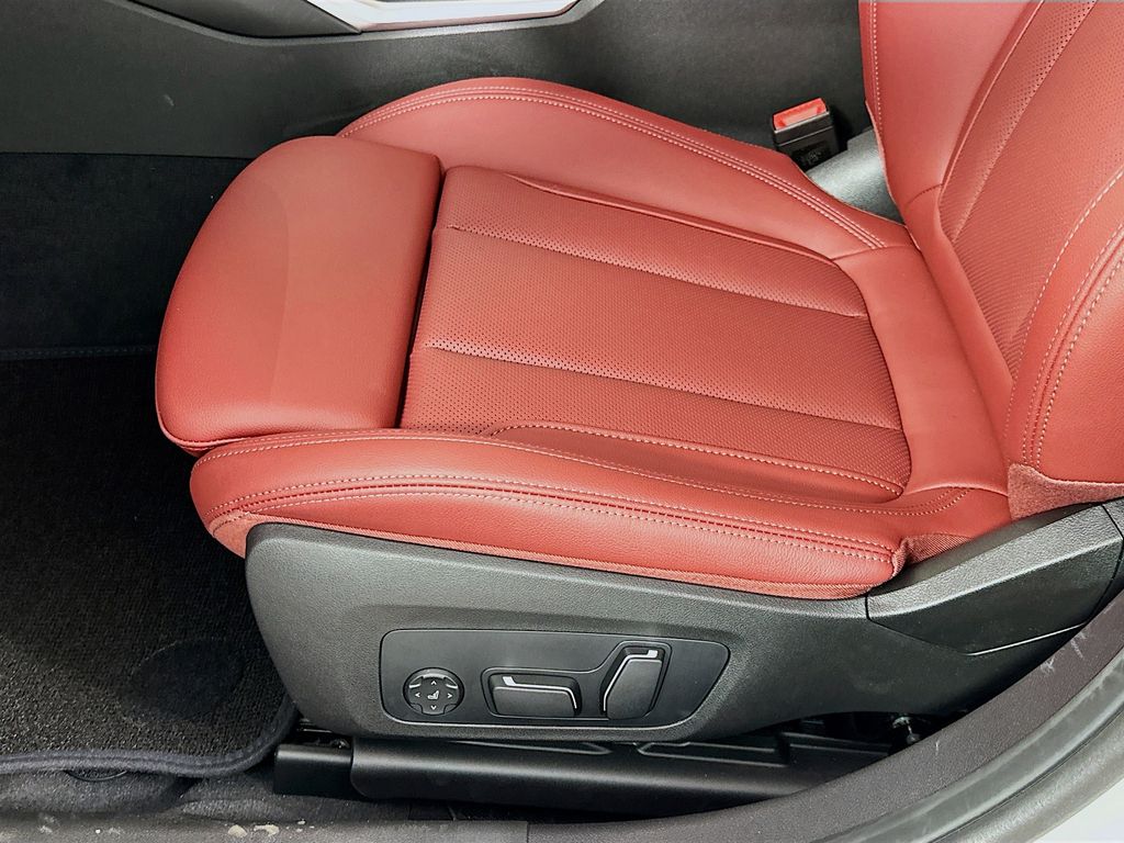 Thumbnail: 2026 BMW 3 Series - 21