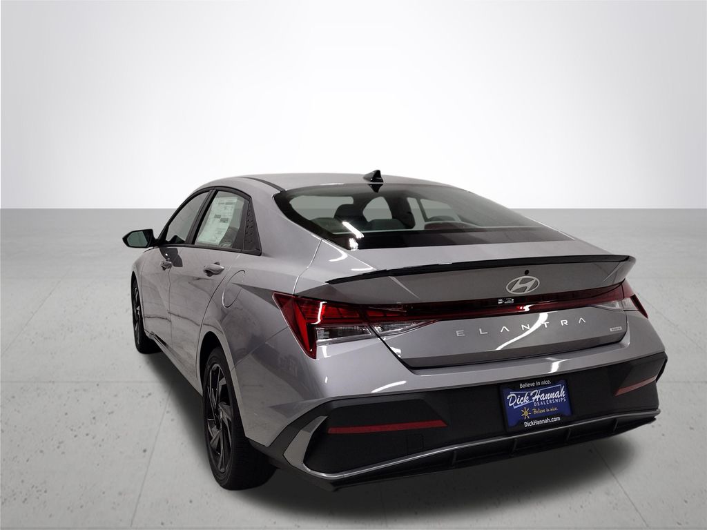 2026 Hyundai Elantra Hybrid SEL Sport