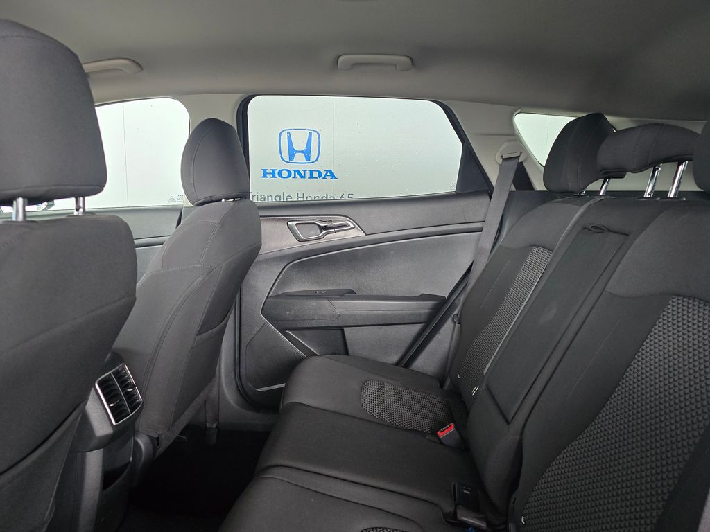 Thumbnail: 2025 Kia Sportage - 22