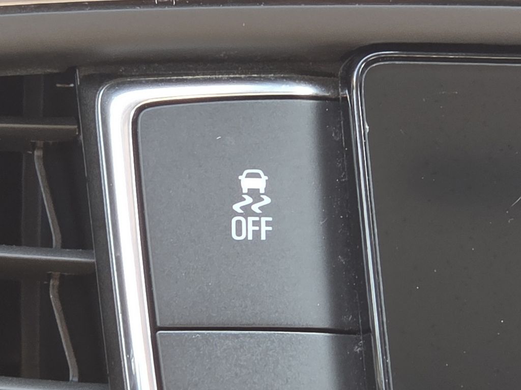 Used 2020 Silver Buick Premium Group image 9