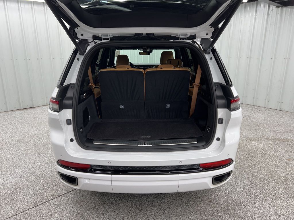 2024 Jeep Grand Cherokee L Summit - 9
