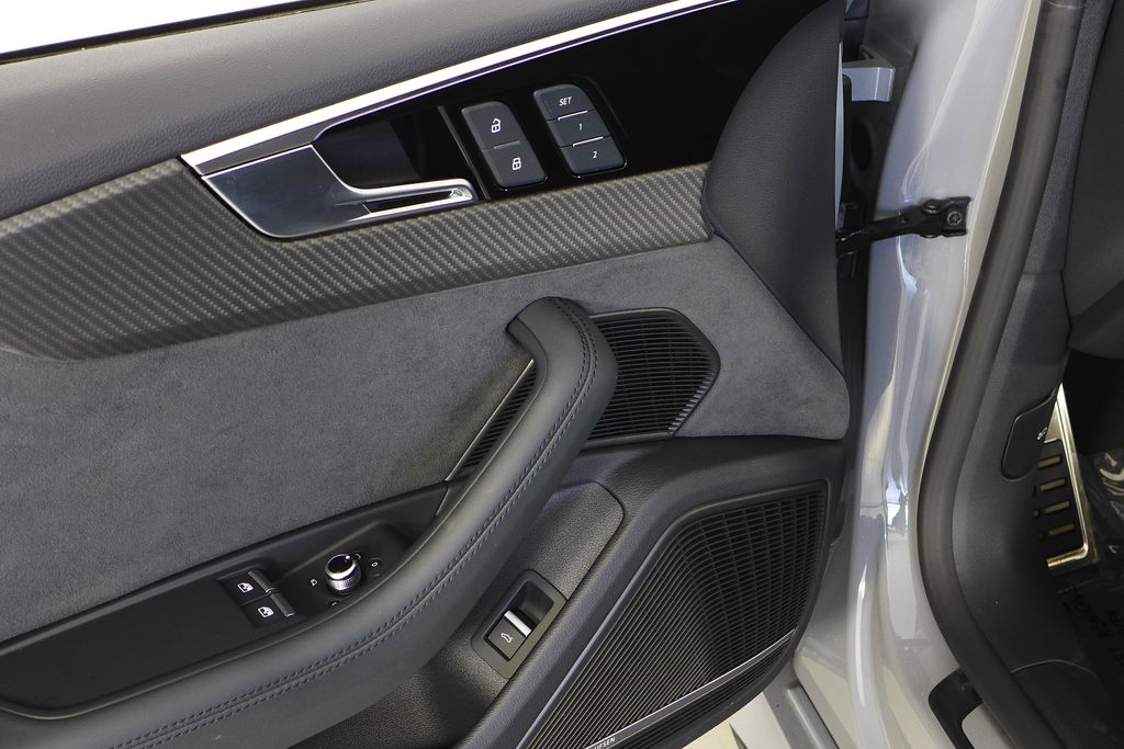 2024 Audi RS 5  12