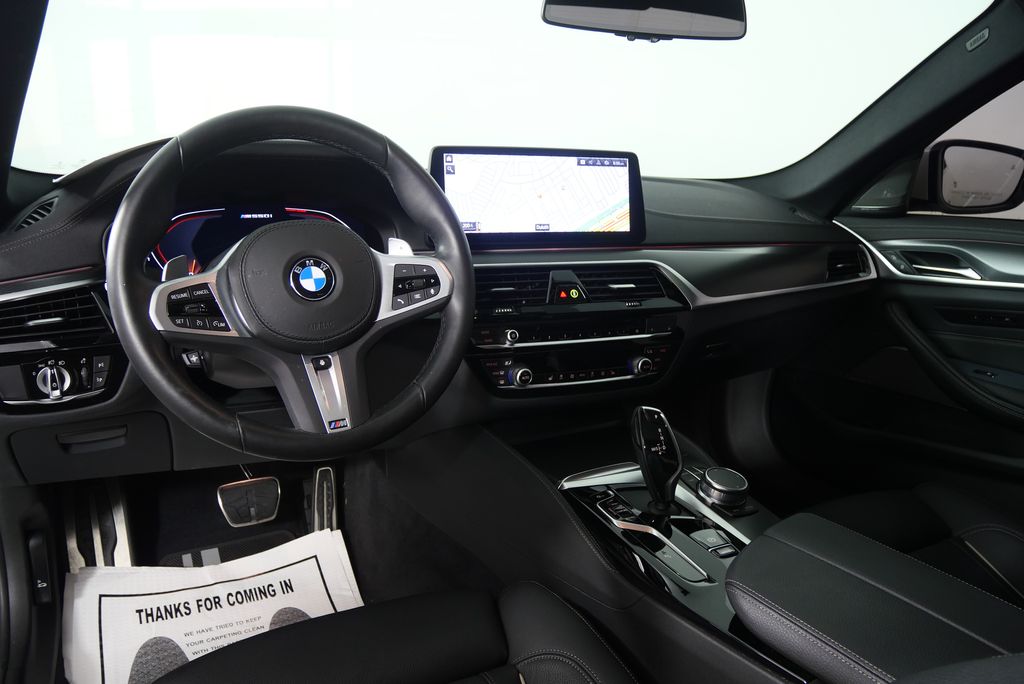 Thumbnail: 2022 BMW 5 Series - 20