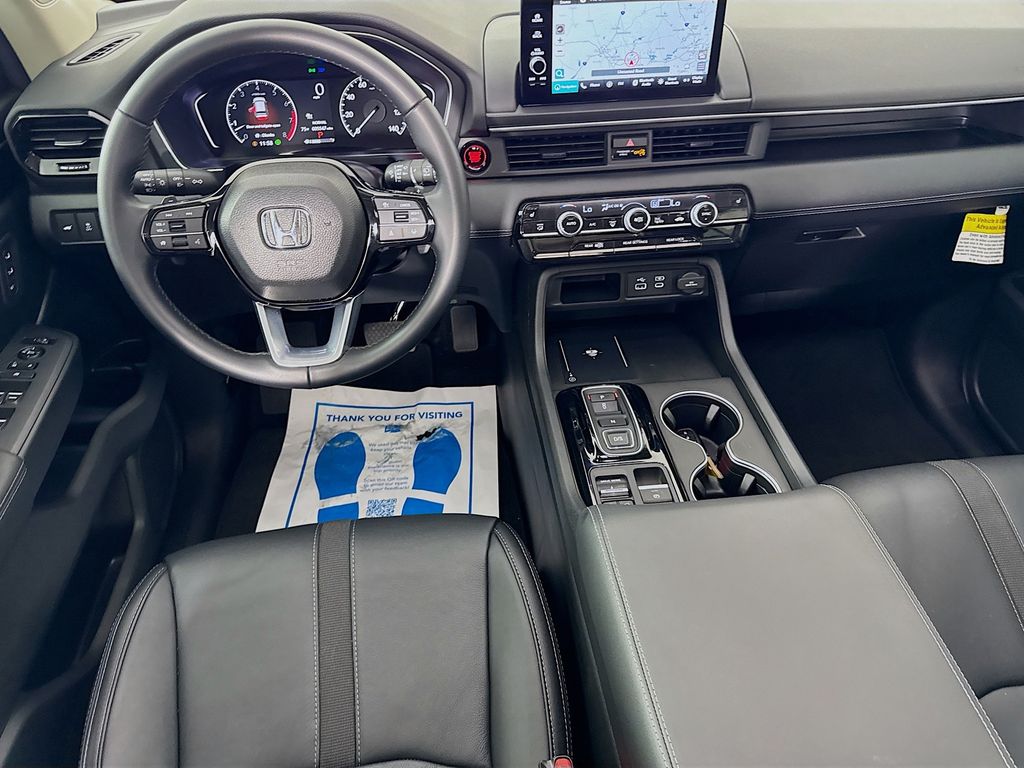 Used Car 2025 Honda Pilot  Touring For Sale Under $50,000 In Austin, Texas