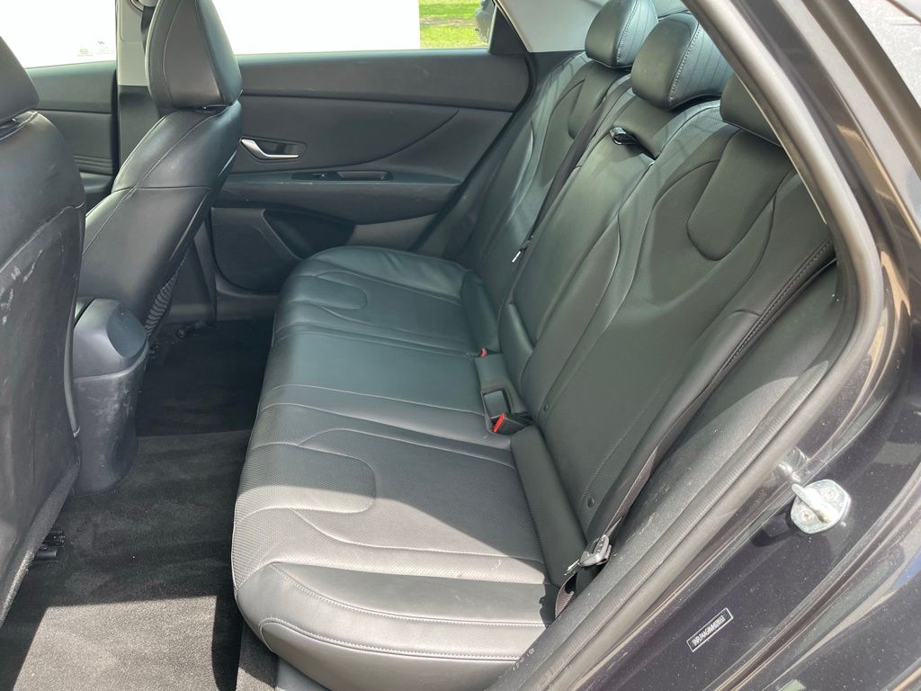 Used Car 2021 Hyundai Elantra  Limited For Sale Under $25,000 In Georgetown, Texas