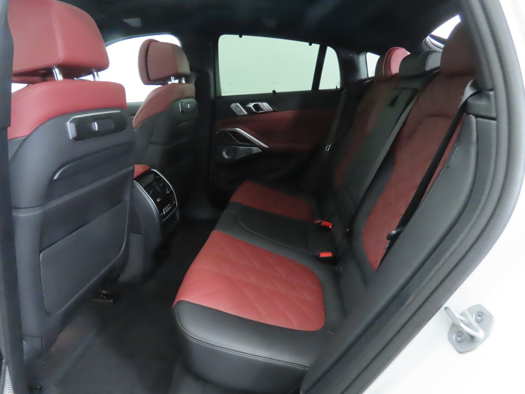 Thumbnail: 2026 BMW X6 - 22