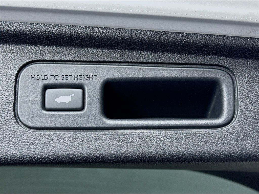 2025 Honda Odyssey Touring photo