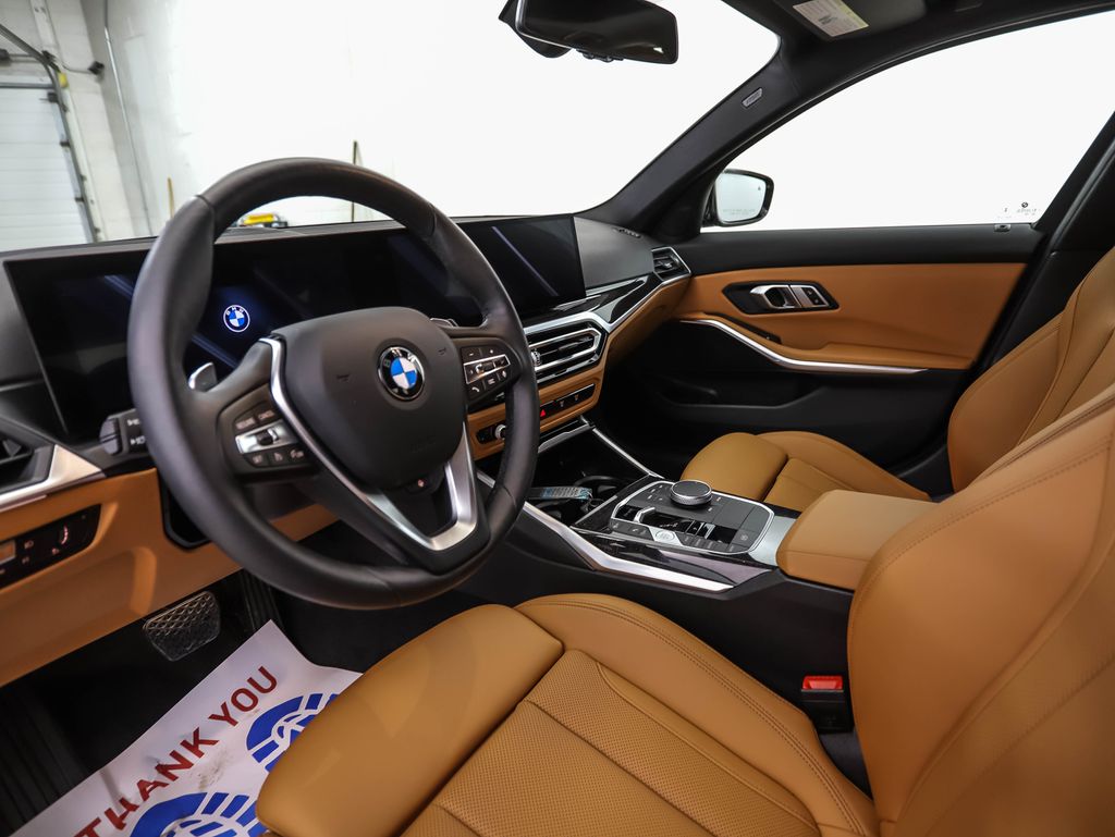 Thumbnail: 2023 BMW 3 Series - 10