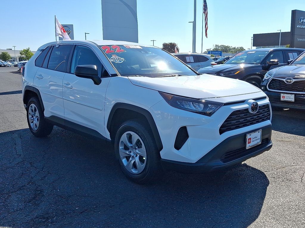 Thumbnail: 2022 Toyota RAV4 - 3