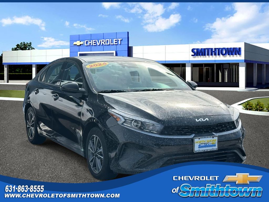 2024 Kia Forte LXS FWD