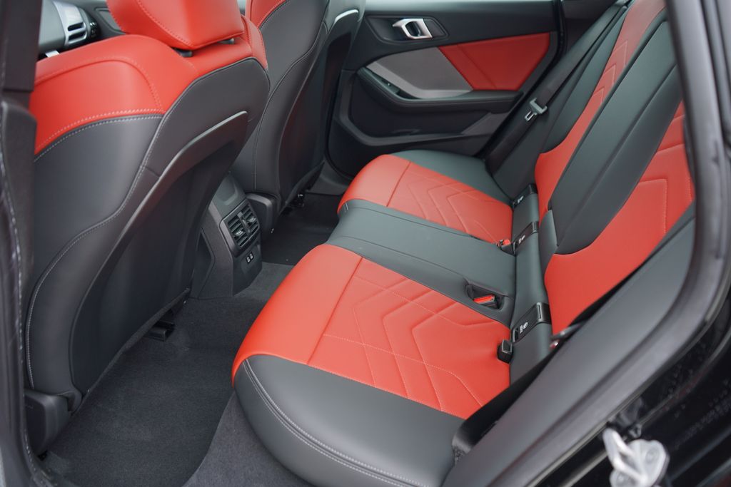 Thumbnail: 2026 BMW 2 Series - 19