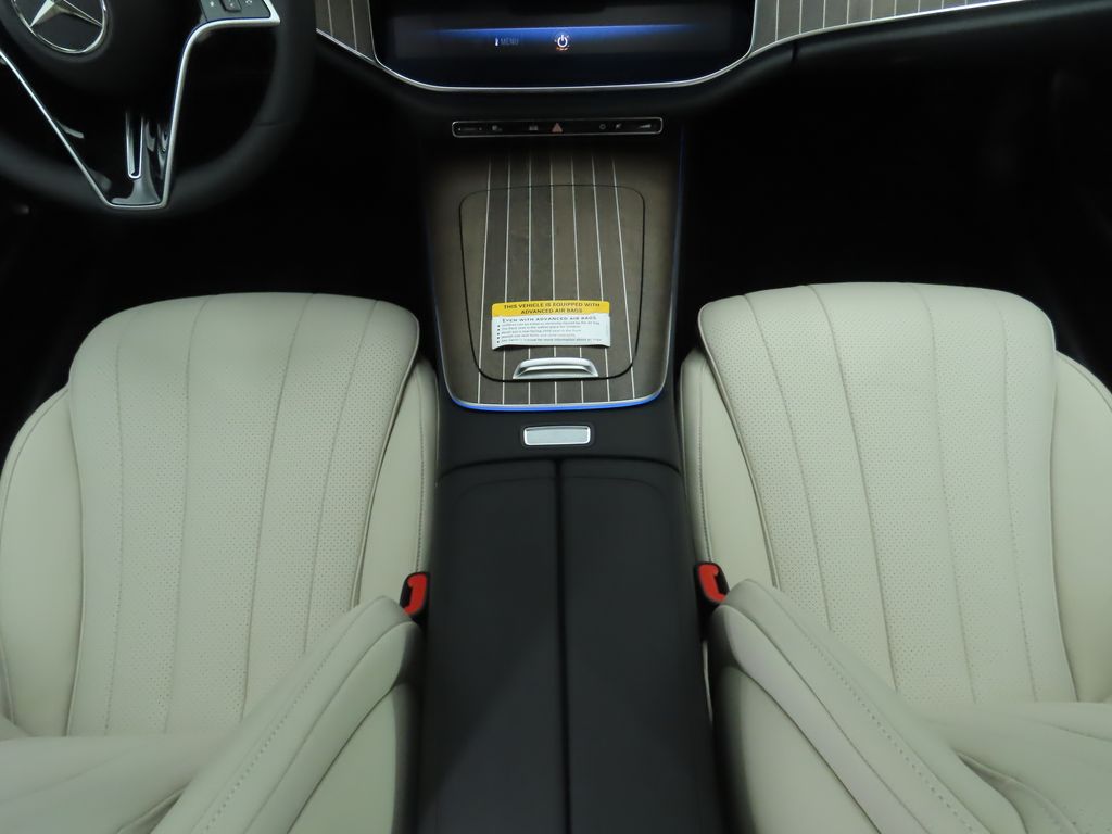 Thumbnail: 2025 Mercedes-Benz E-Class - 17