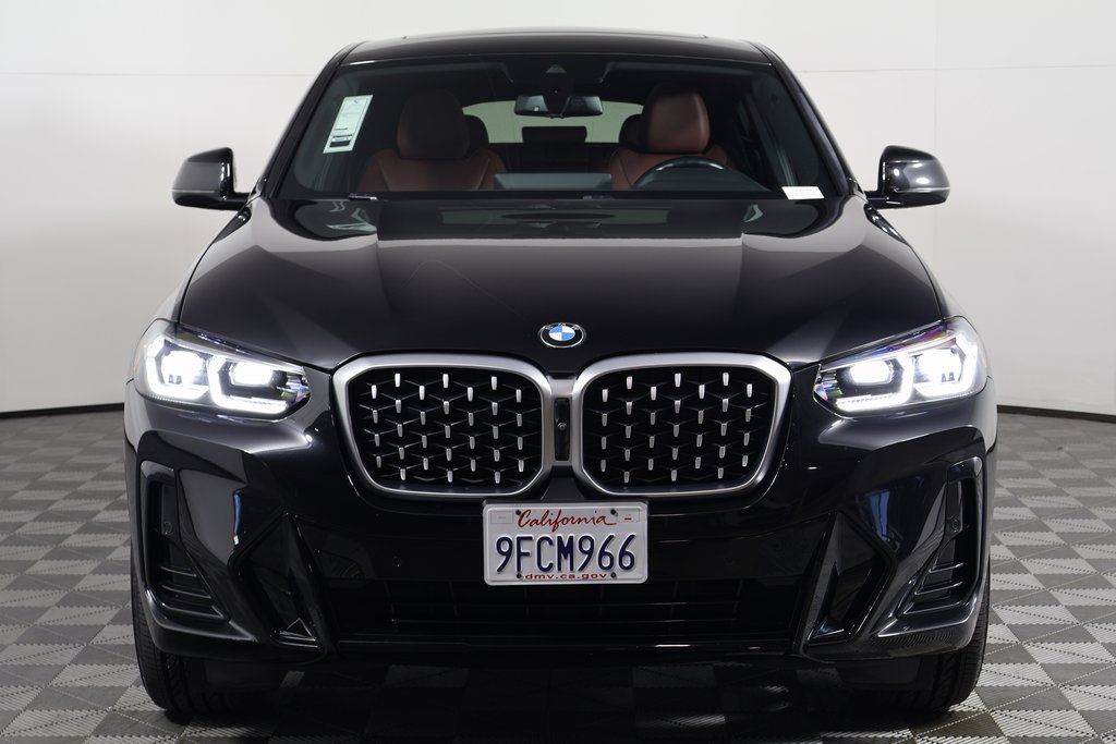 Thumbnail: 2023 BMW X4 - 2