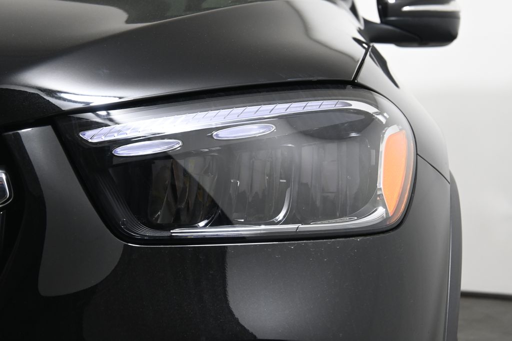 Thumbnail: 2026 Mercedes-Benz GLE - 10