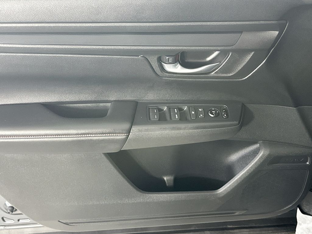 HondaCR-V Hybrid24