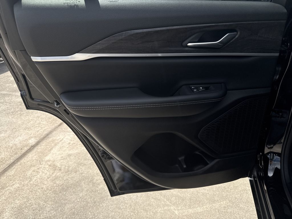 2026 Jeep Grand Cherokee Altitude Black at Victoria Chrysler Dodge Jeep Ram