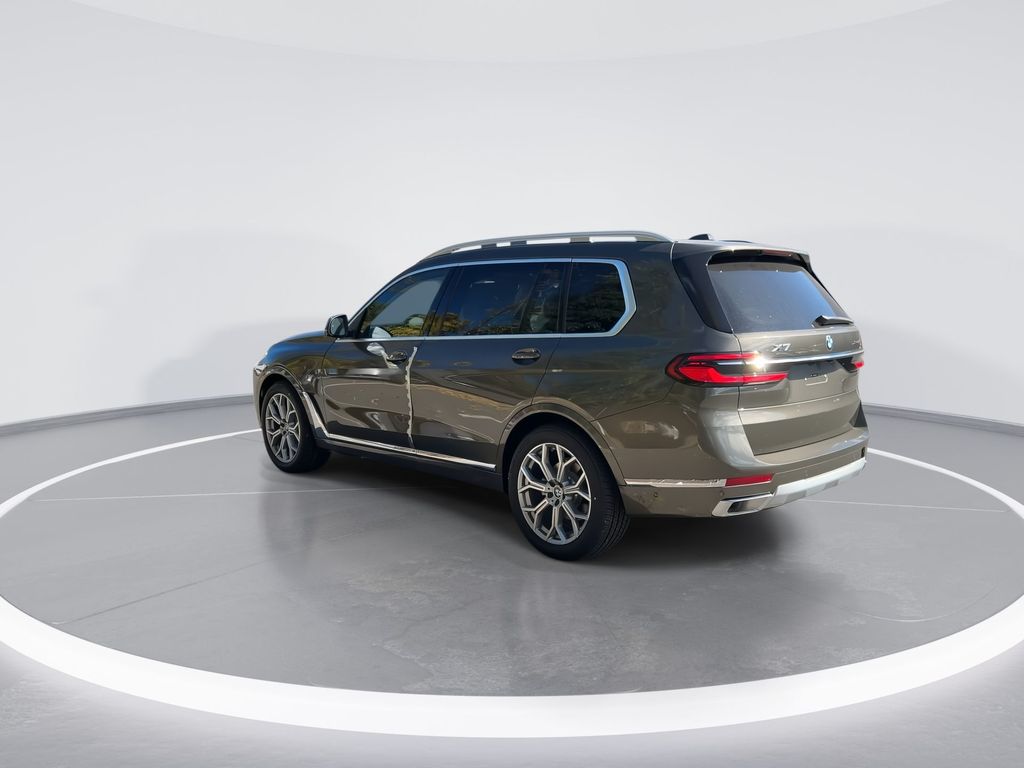 2025 BMW X7 xDrive40i 6