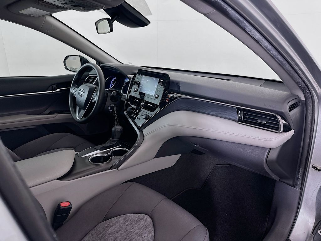 Thumbnail: 2021 Toyota Camry - 27