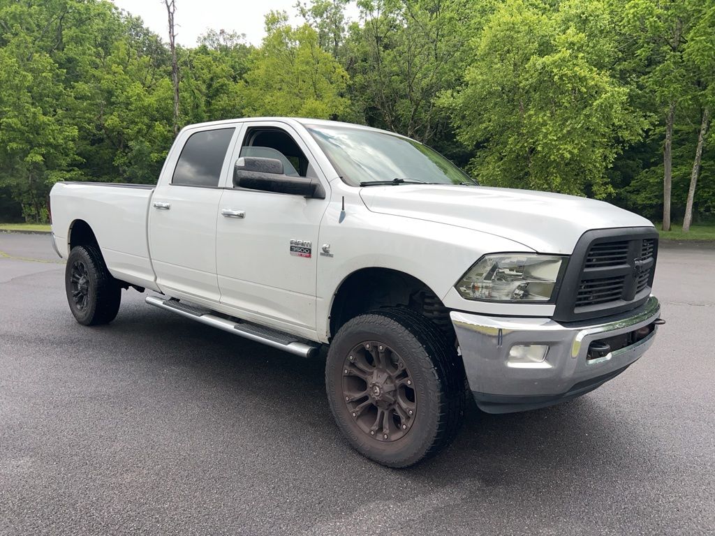 Bright White Clearcoat/Light Graystone Pearlcoat 2010 Dodge RAM 3500 SLT Crew Cab 4WD Pickup Truck Four-Wheel Drive 6-Speed Automatic