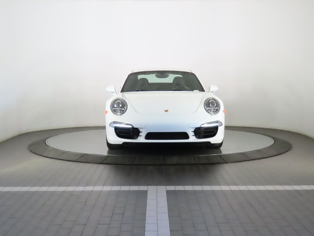 Thumbnail: 2016 Porsche 911 - 10