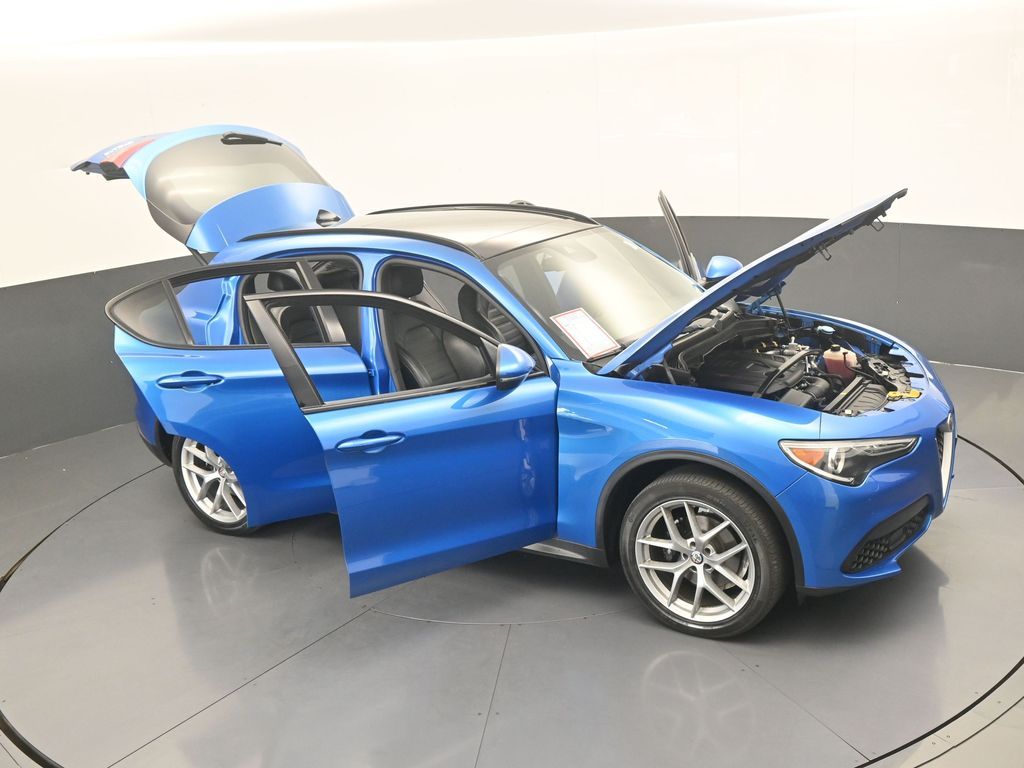 Used 2018 Misano Blue Metallic Alfa Romeo Ti image 71