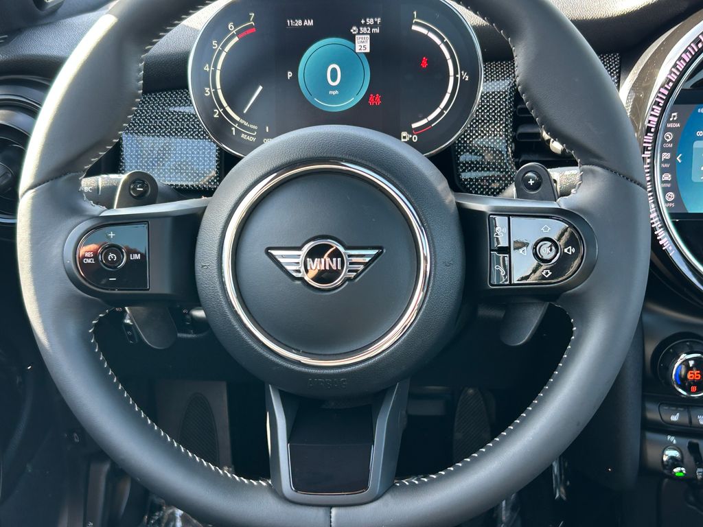 Thumbnail: 2023 MINI Cooper - 18