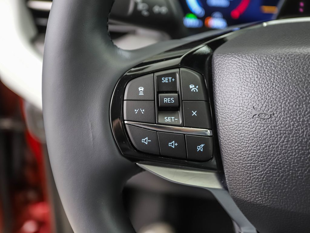 Thumbnail: 2025 Ford Explorer - 12