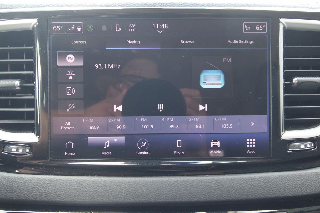 Used 2023 Chrysler Pacifica Van