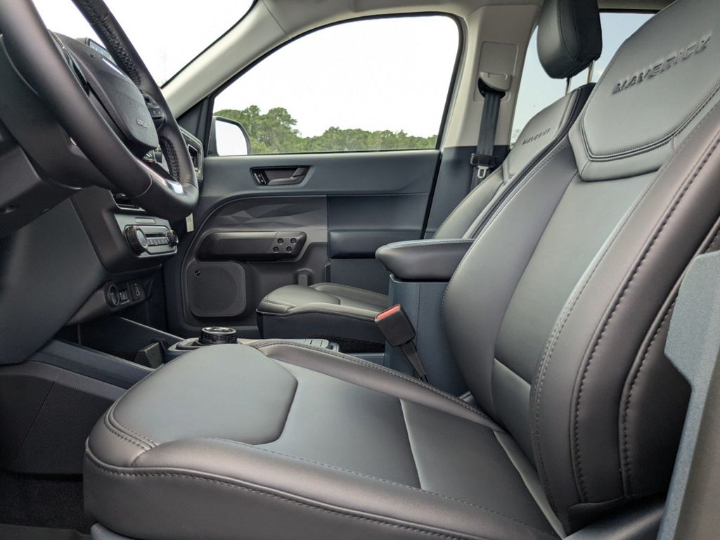 2025 Ford Maverick Lariat