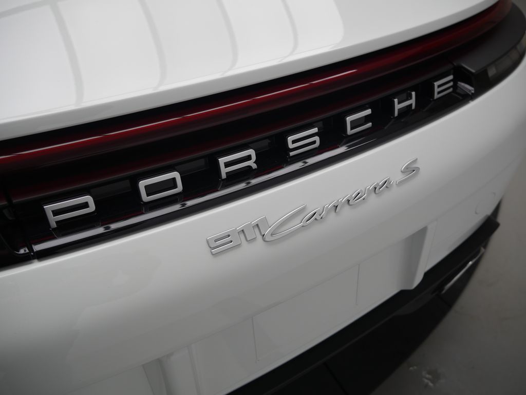 Thumbnail: 2026 Porsche 911 - 11