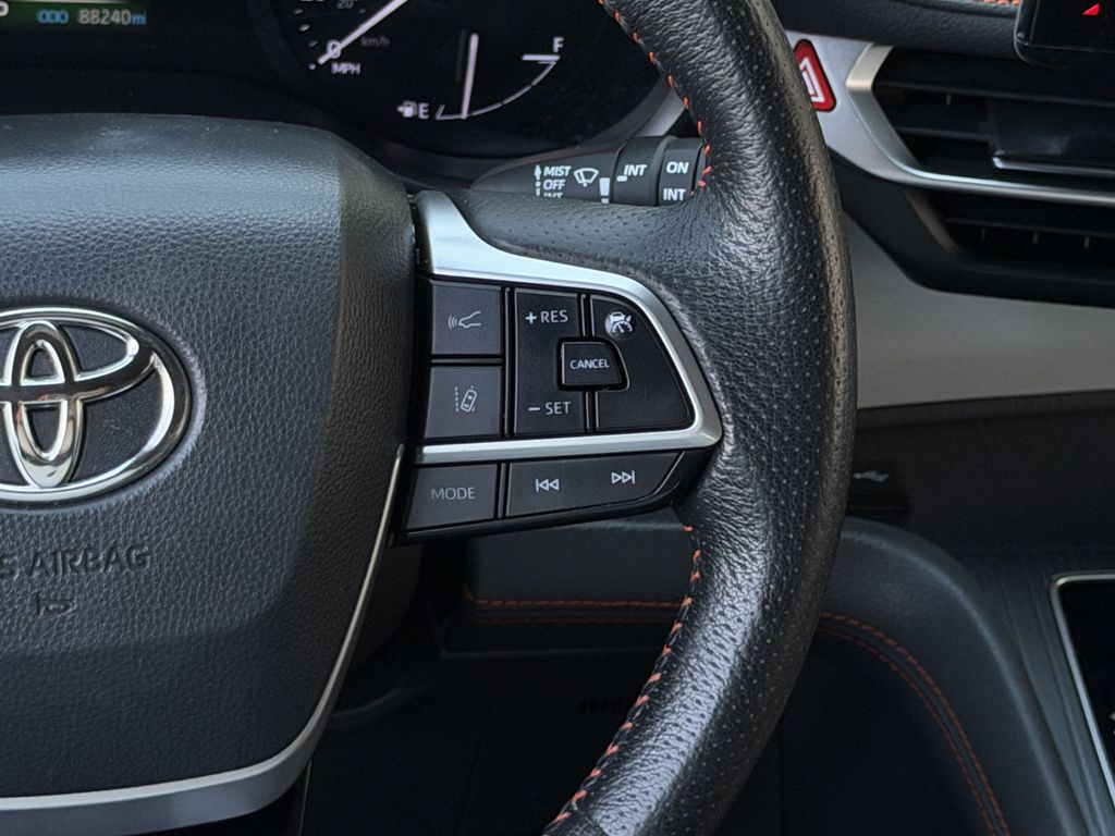 Used 2022 Toyota Sienna Van