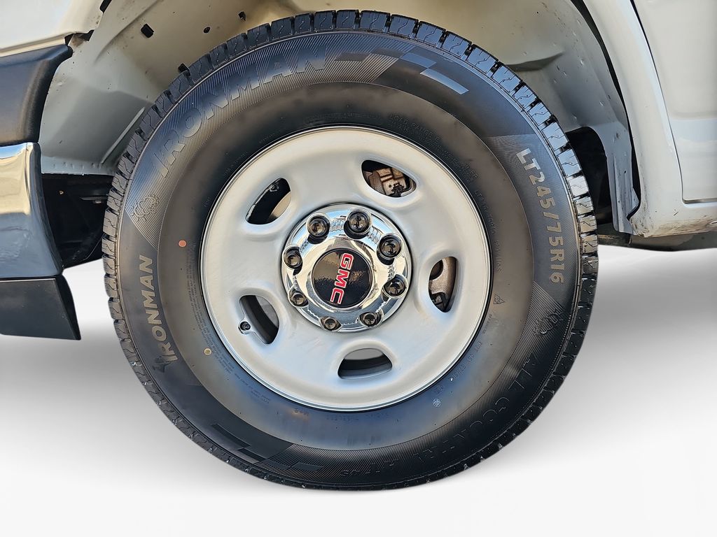 Used 2025 GMC Savana 3500 Van