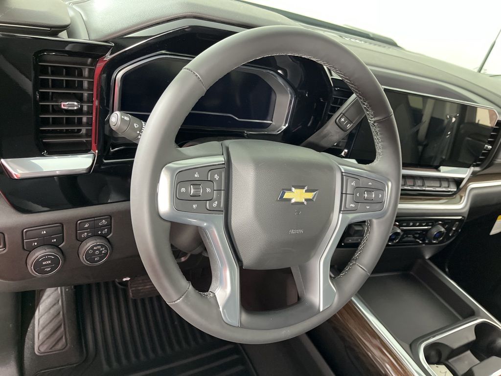 2025 Chevrolet Silverado 2500 LT 31