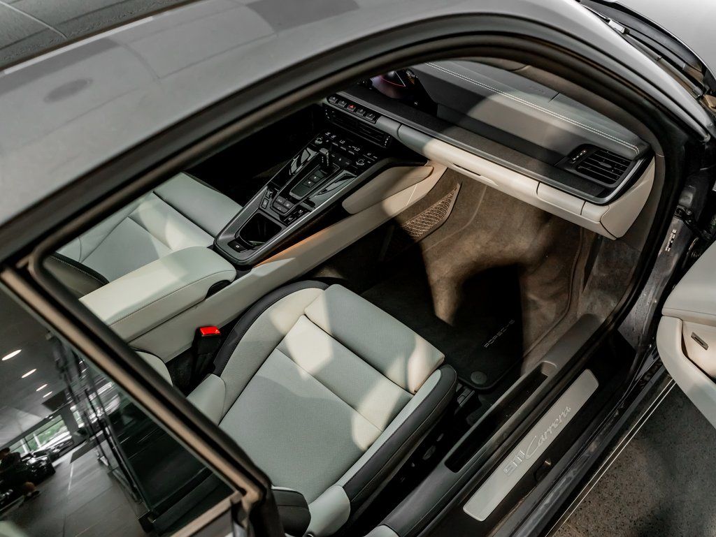 Certified Used 2025  Porsche Carrera image 21